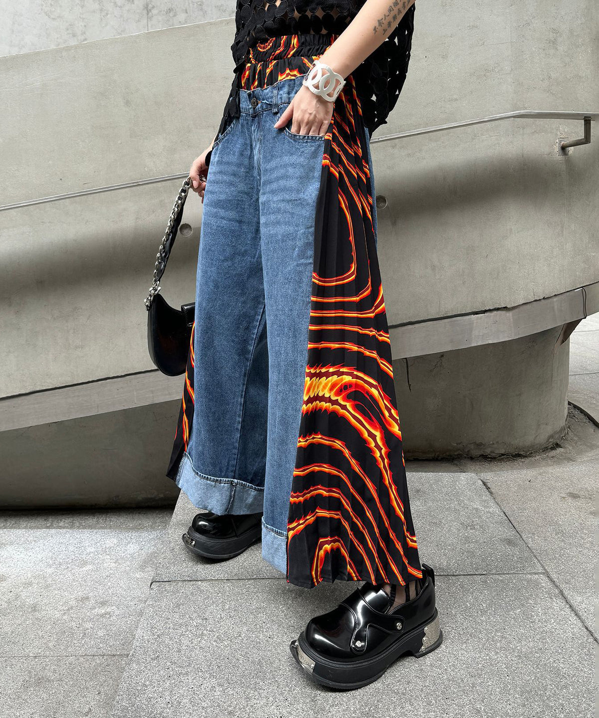 Side Pleated Denim Pants