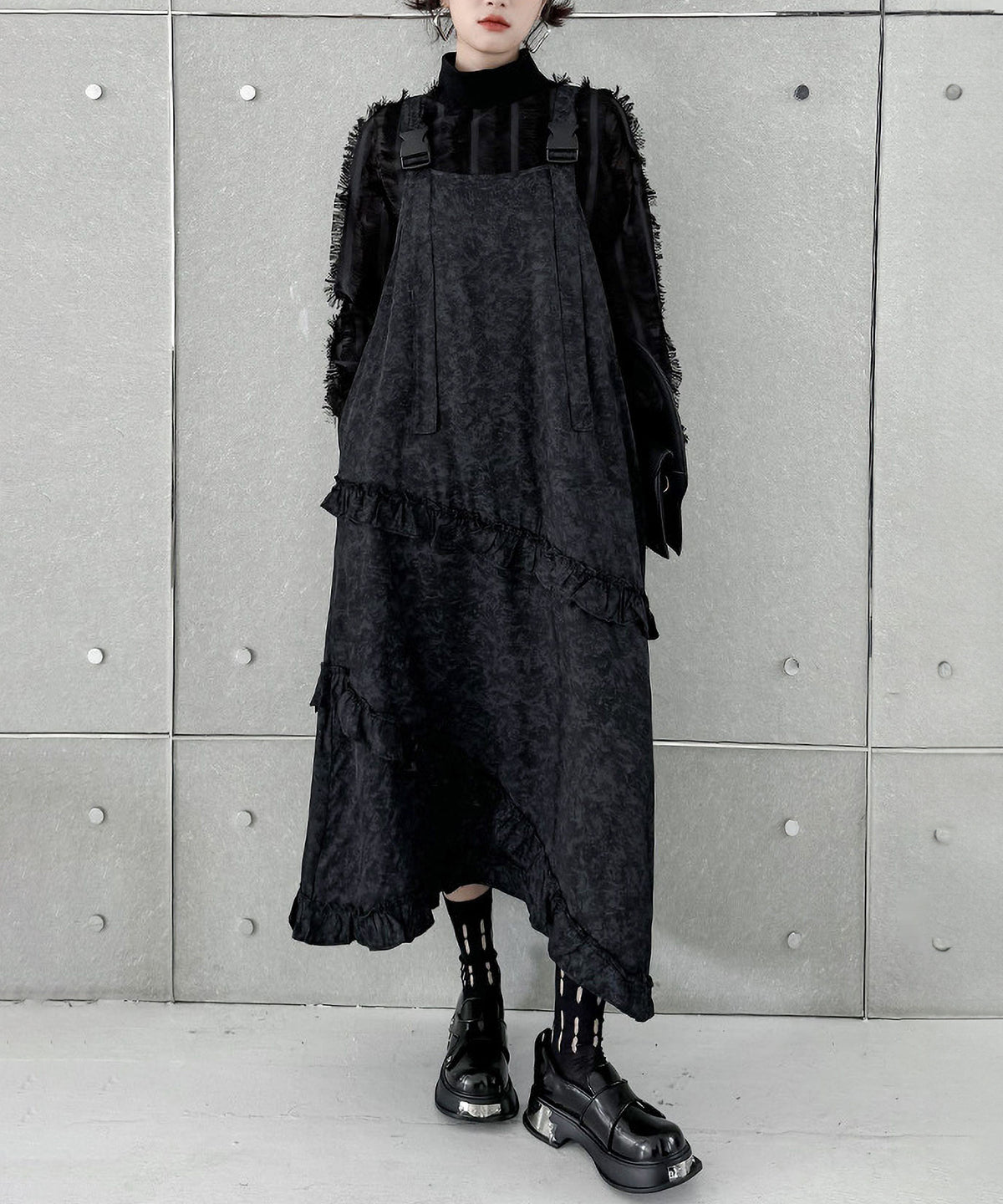 Fringe Line Top
