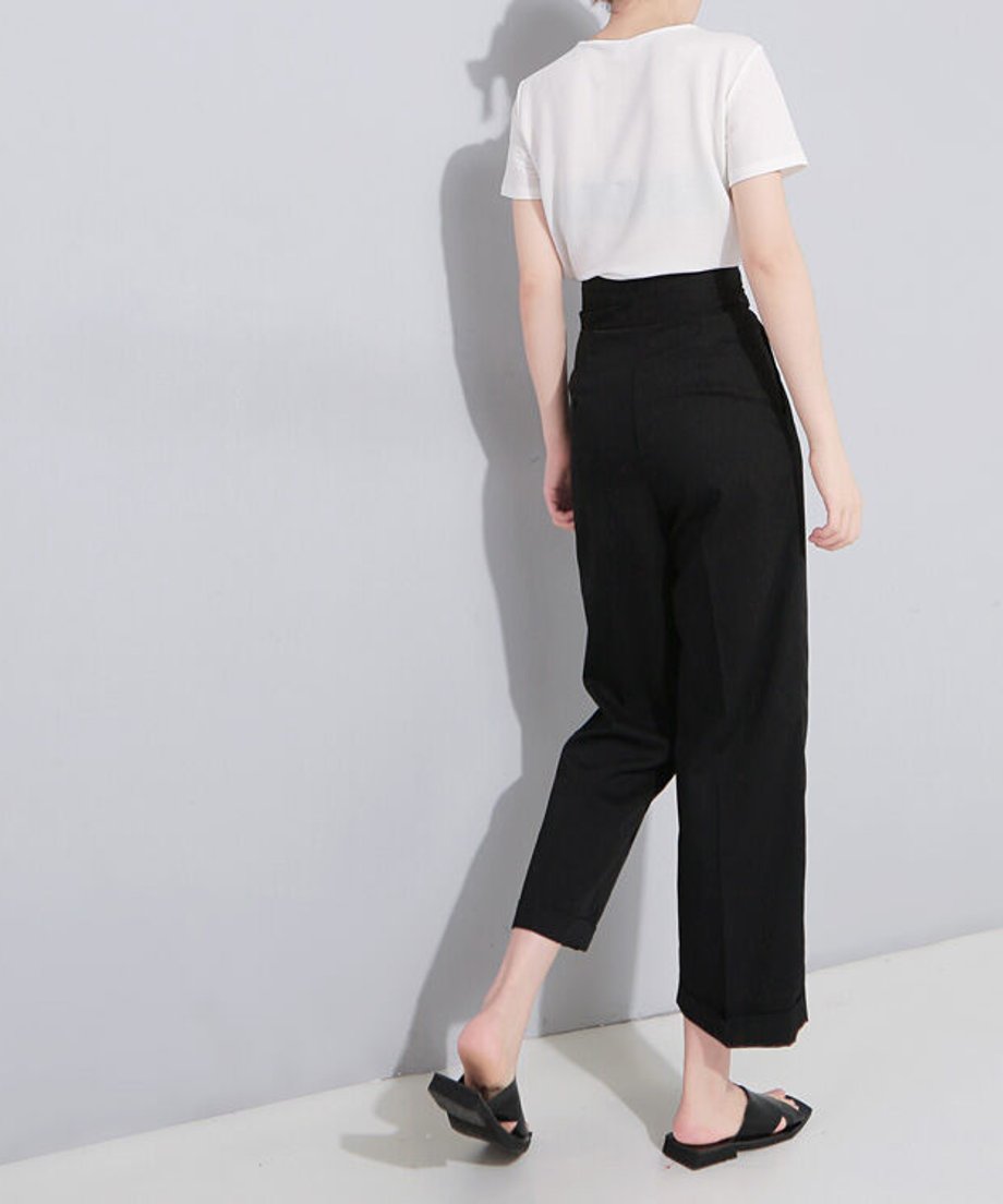 Button Belt Tapered Pants