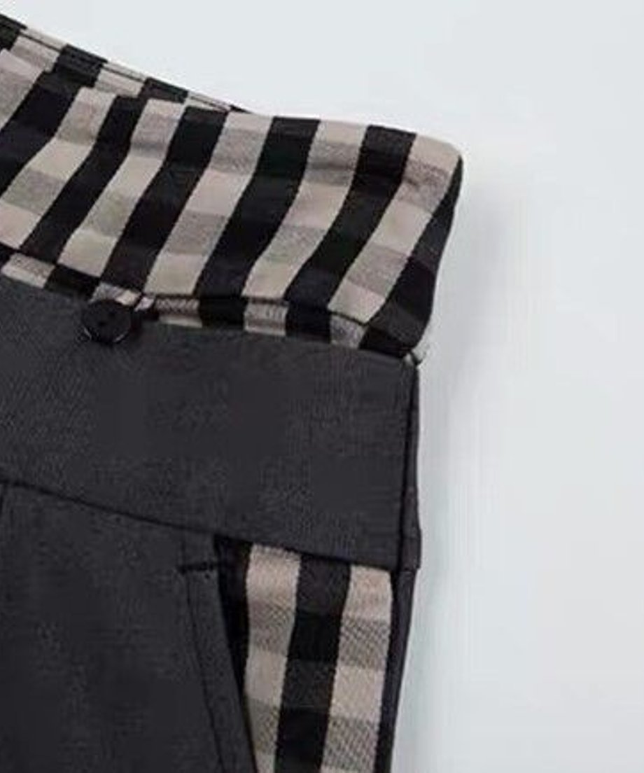 Side Slit Layered Check Insert Skirt