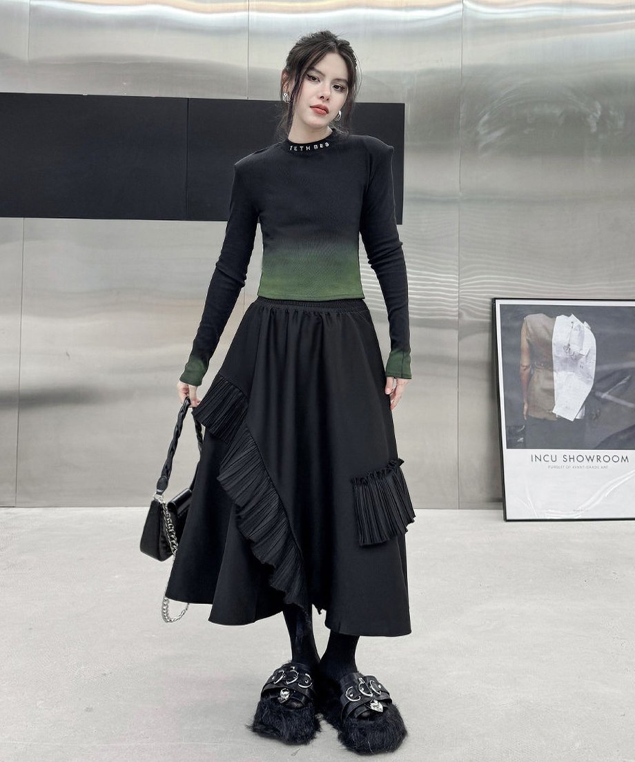 Pleat Ruffle Skirt