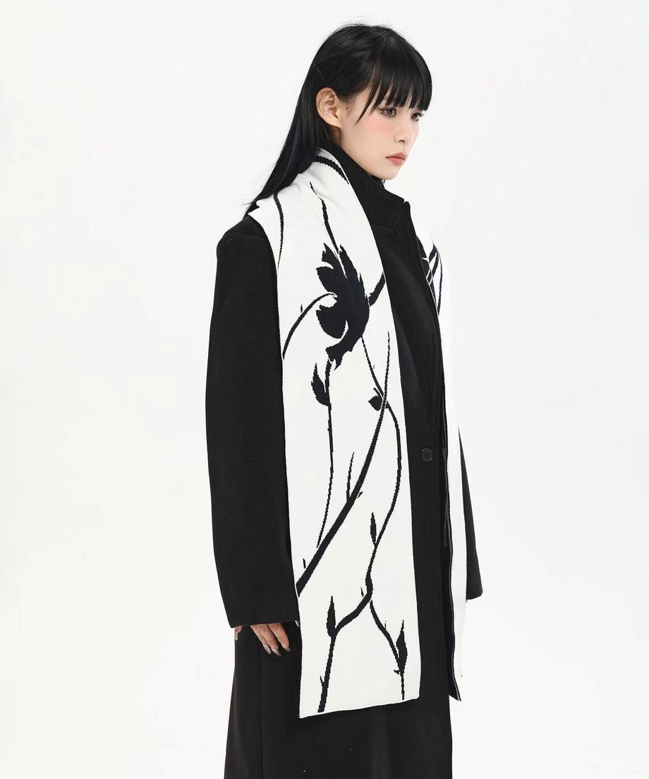 Monochrome Floral Contrast Stole