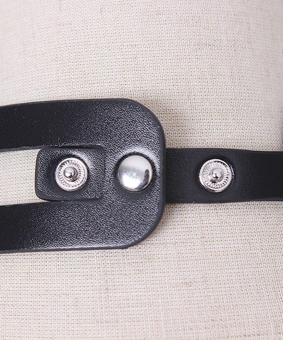 Aerial Rectangle Choker