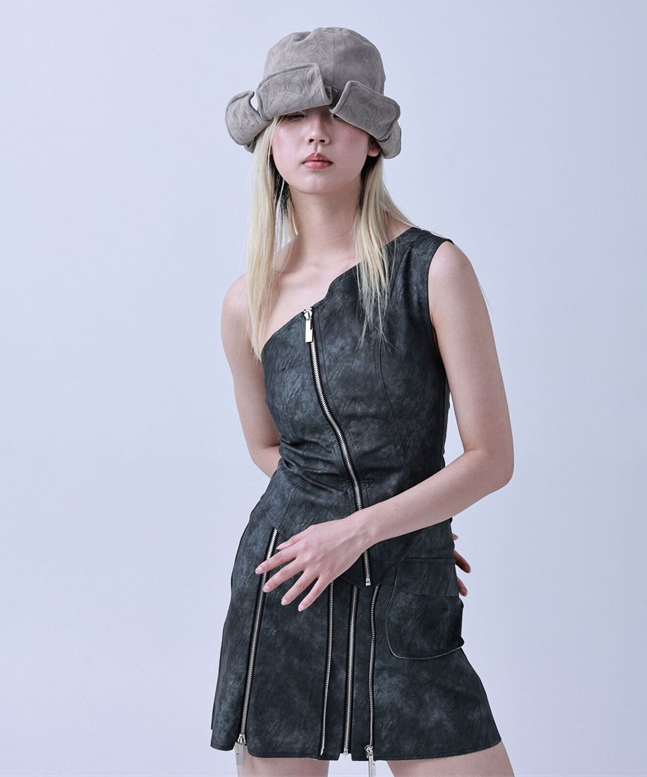 Roll Up Tulip Hat