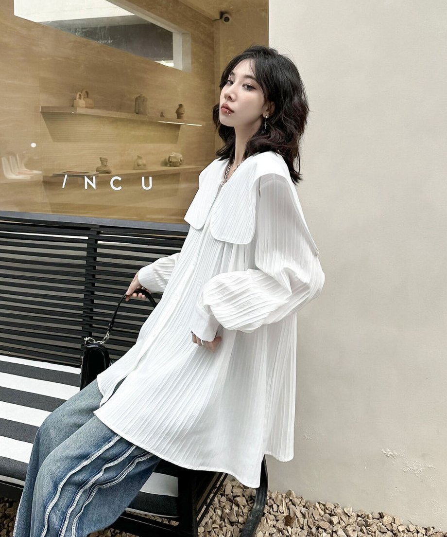 Pleated Sailor Collar Blouse
