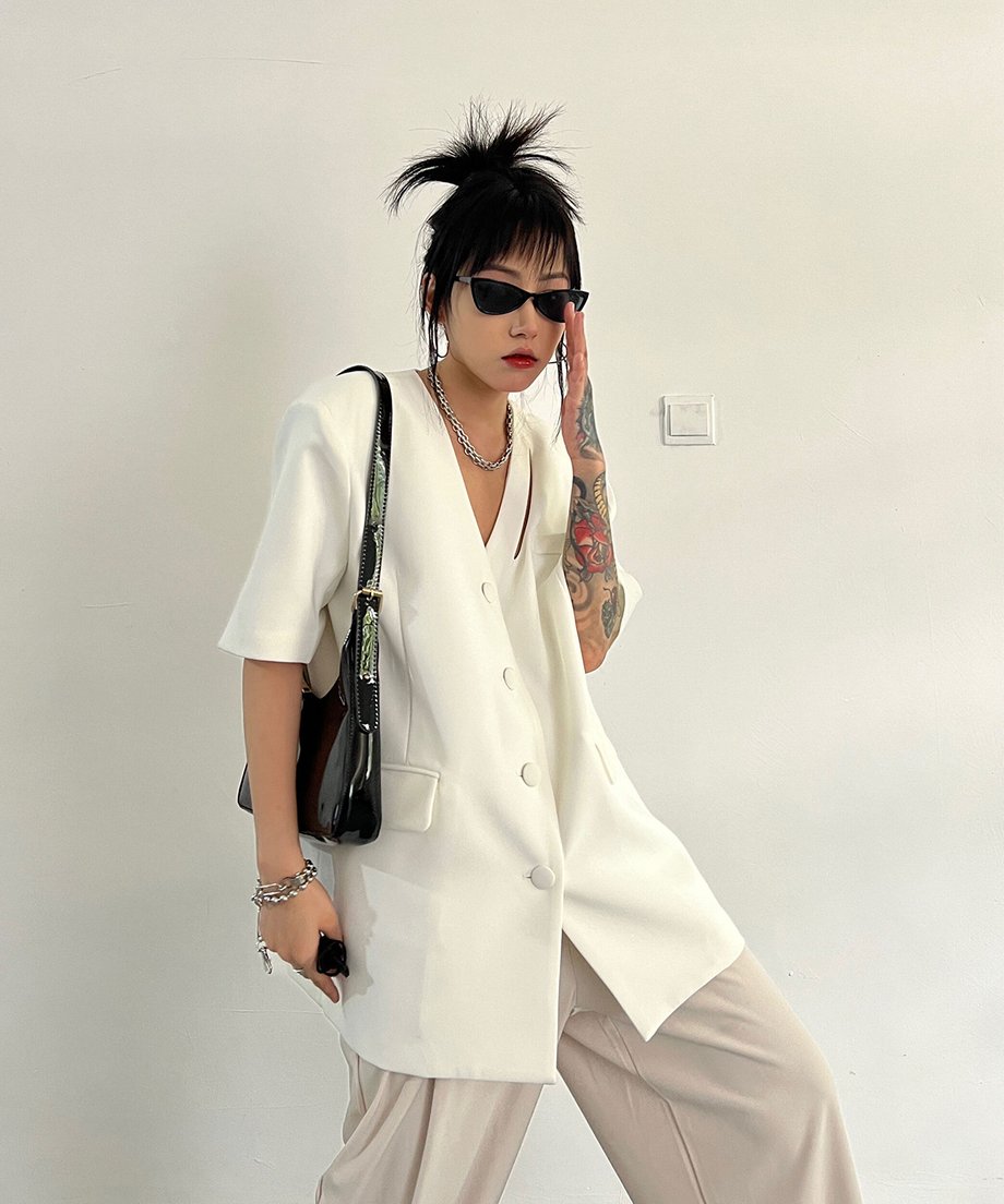 V-neck Short-sleeve Jacket