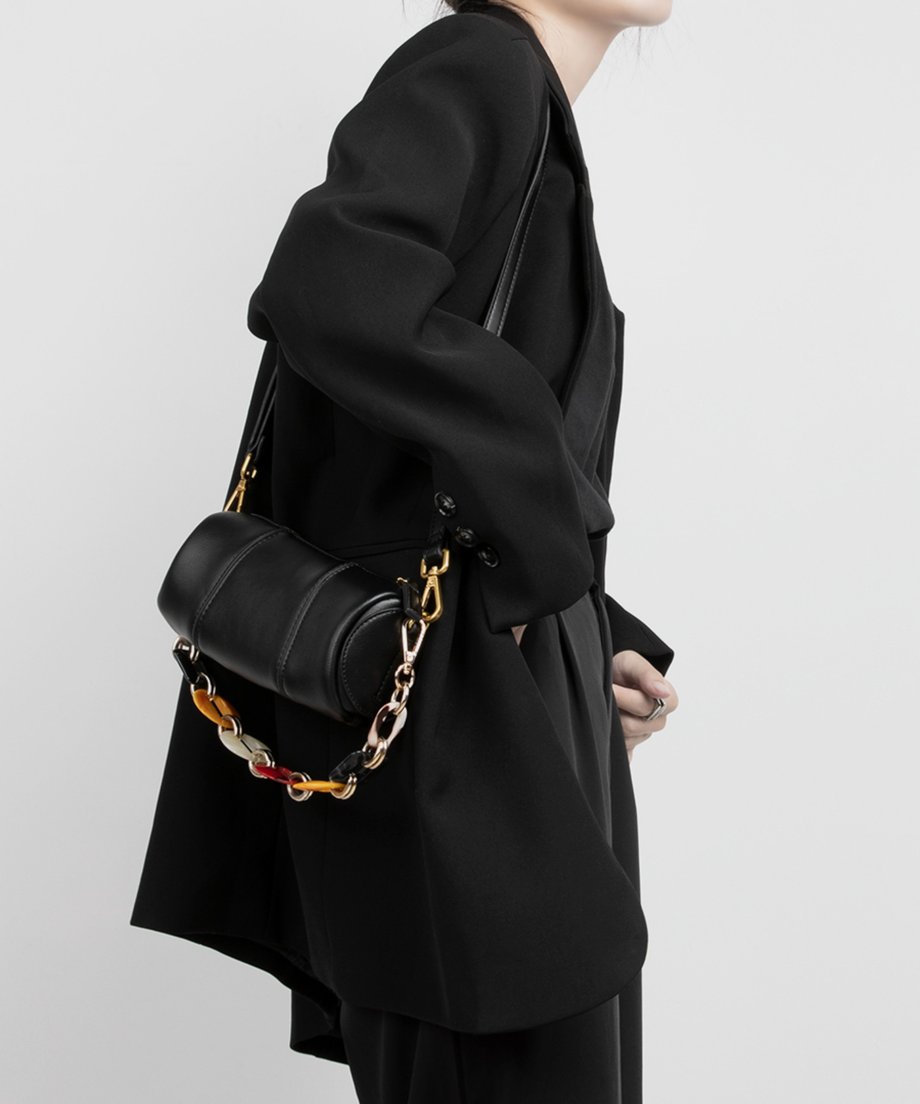 Color Chain Barrel Bag