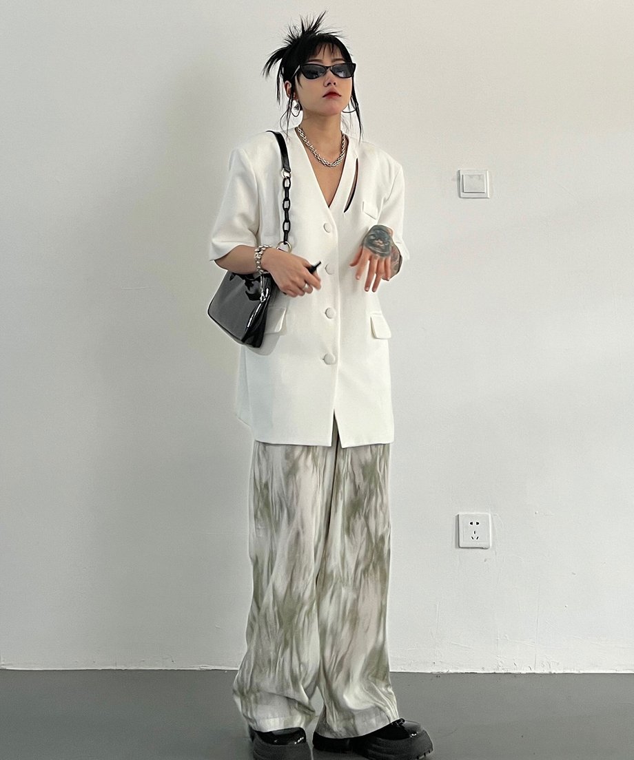 V-neck Short-sleeve Jacket