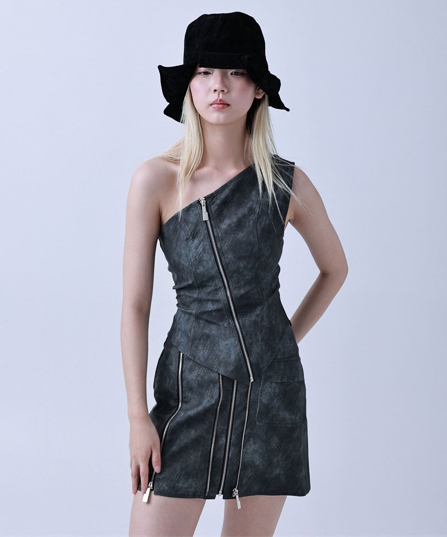 Roll Up Tulip Hat