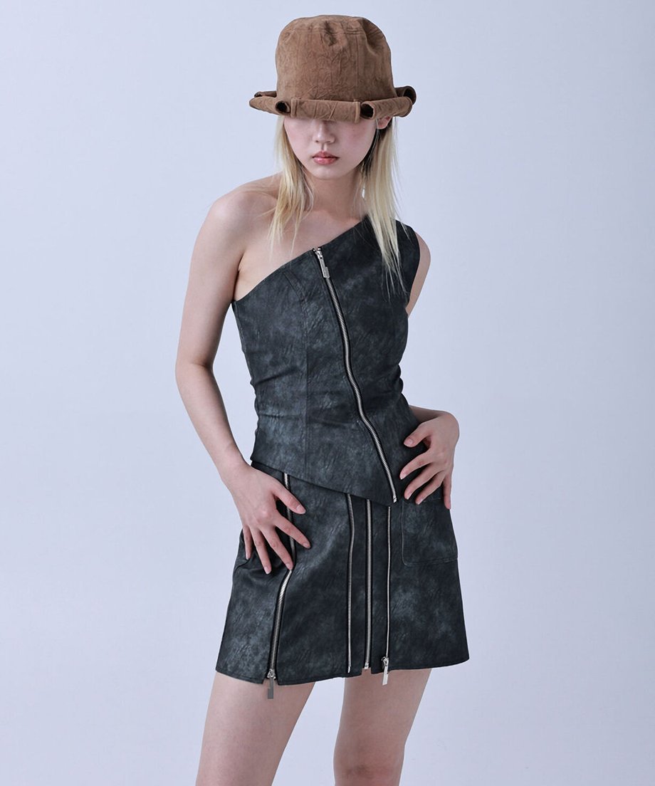 Roll Up Tulip Hat