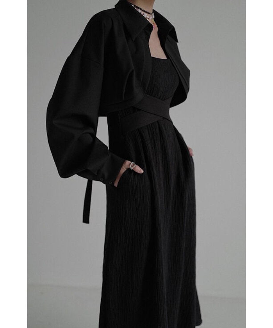Round Tail Cropped Blouse