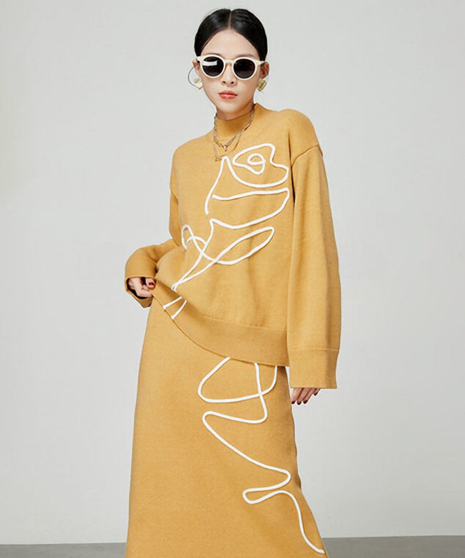 Line Drawing Sweater & Skirt Co-ord