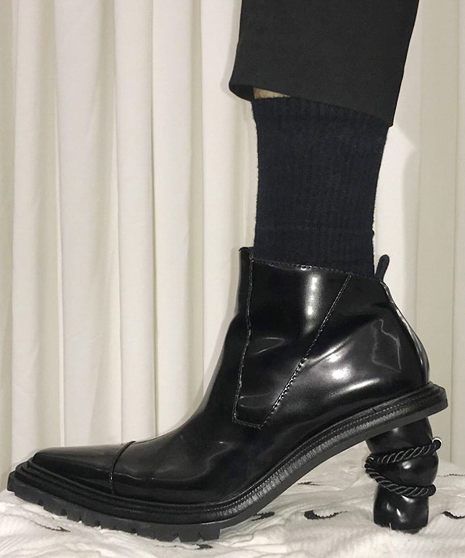 Curl Heel Bootie