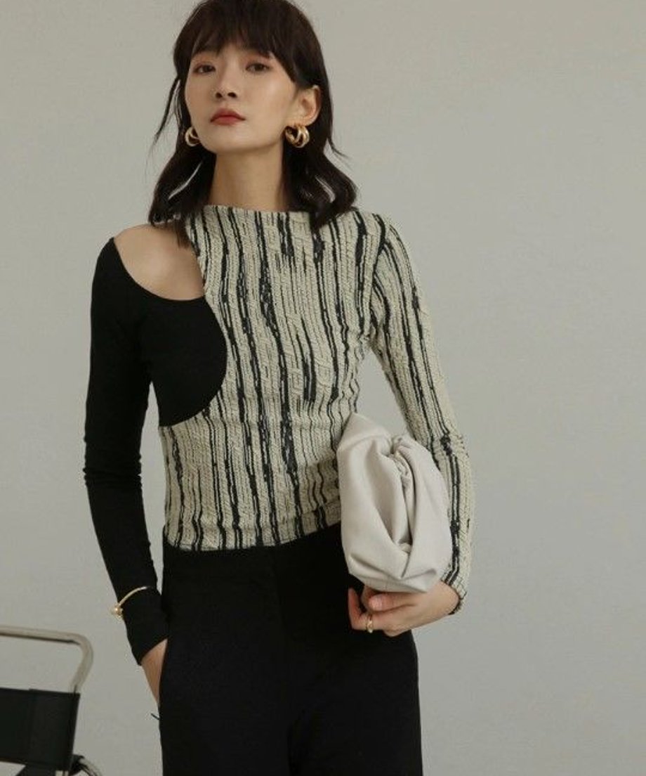 Cutout Layered Top