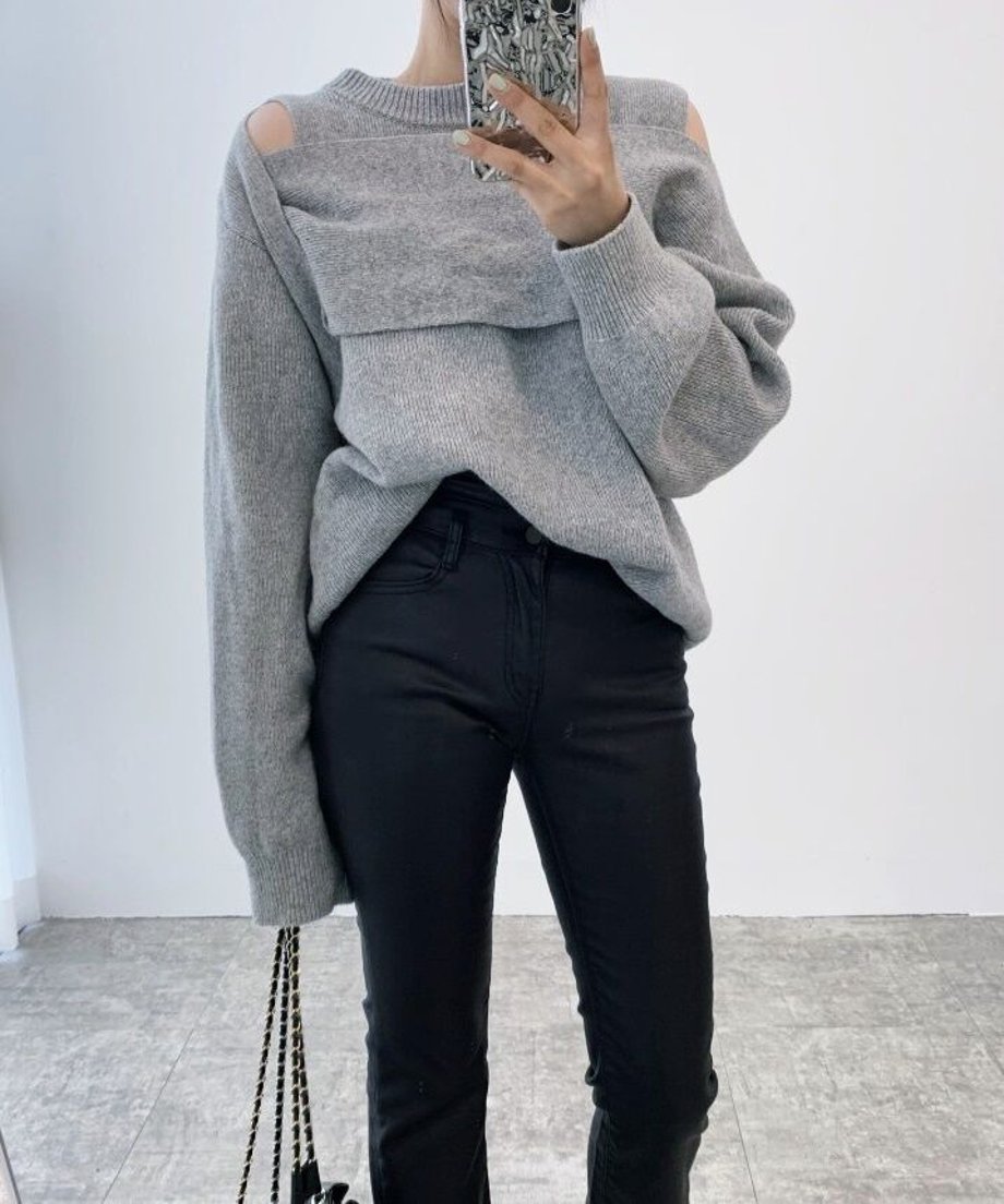 Edge Shoulder Knit