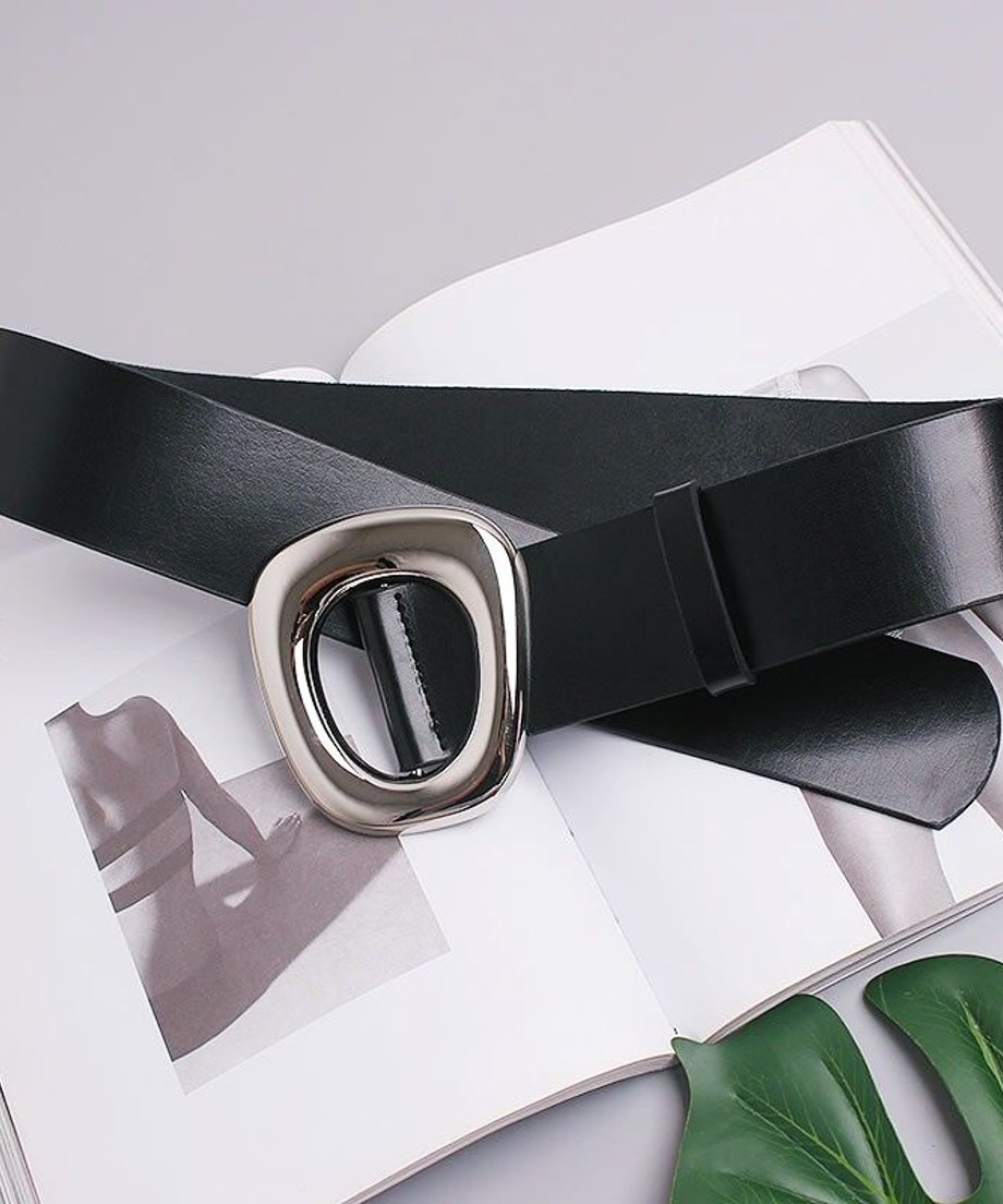 Bold Oval Metallic Buckle Wide Belt