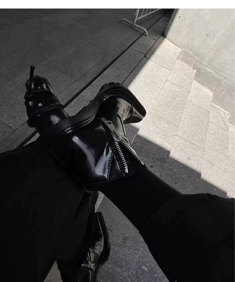 Curl Heel Bootie