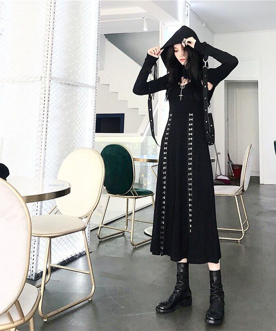 Laced Veil Hood Top