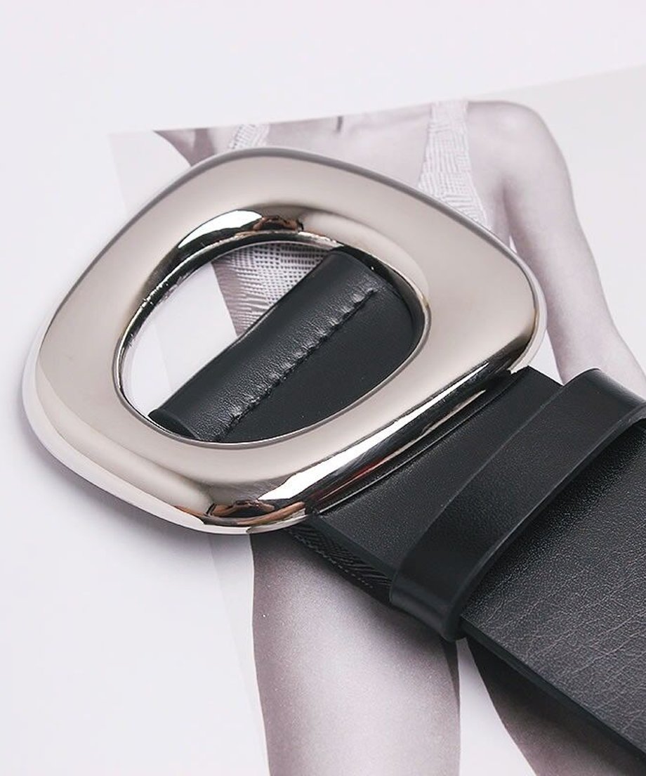 Bold Oval Metallic Buckle Wide Belt