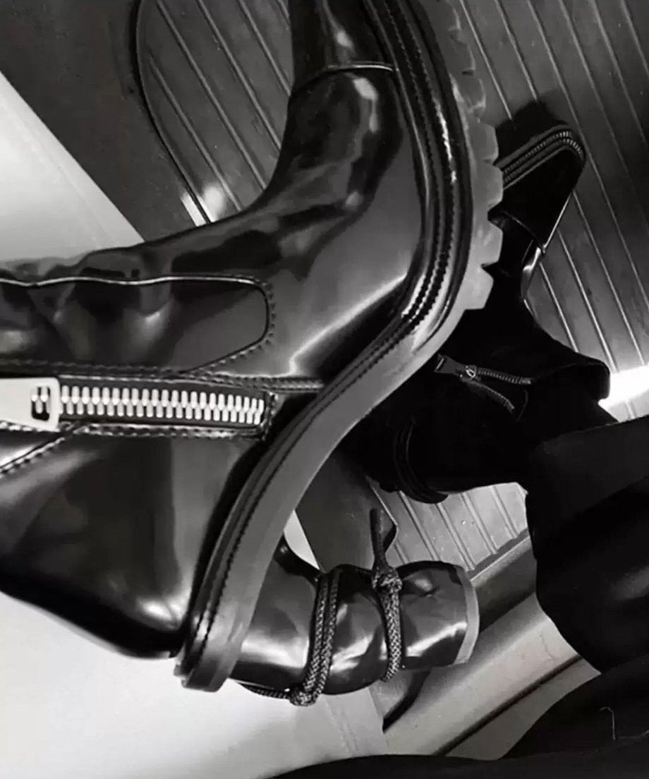 Curl Heel Bootie