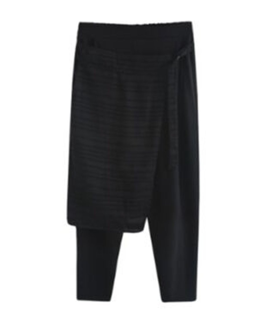 Layered Pleat Asymmetry Pants
